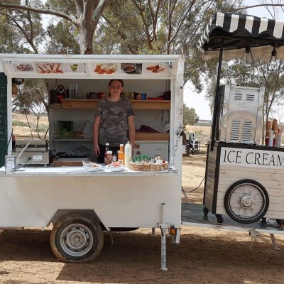 העגלה של שרית